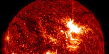 Slnko má koňa v p*či! Sledujte novú mega-erupciu X1.9 🔥 Koronálna diera si už brúsi zuby na Zem! - doplnkový obrázok